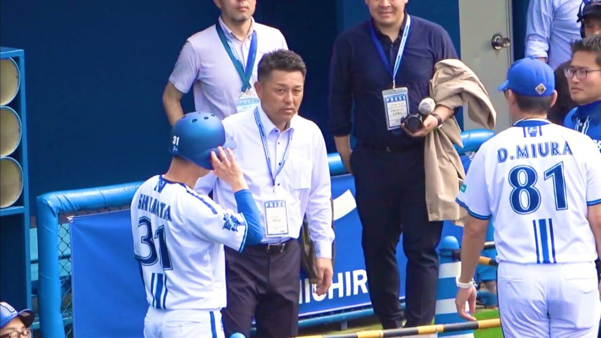 谷繁に挨拶に行く柴田竜拓と三浦監督 横浜DeNAベイスターズ 2024/2/4