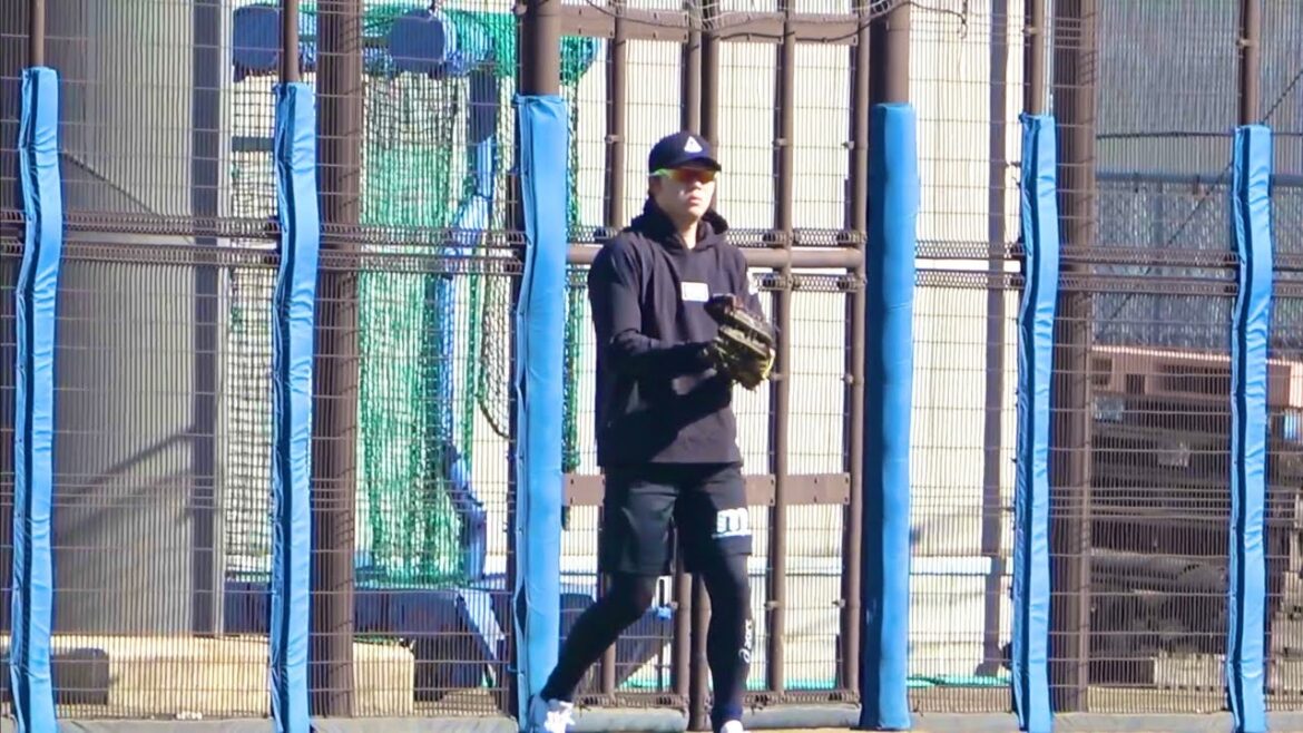 伊藤光と自主トレする楠本泰史 横浜DeNAベイスターズ 2024/1/25