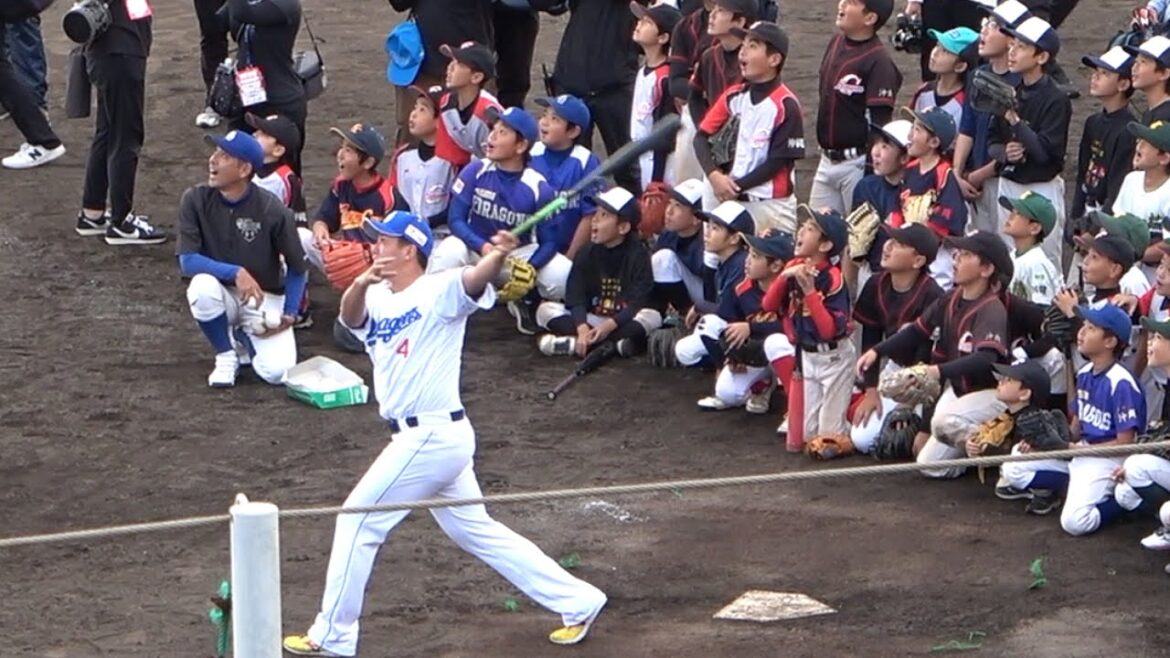 鵜飼&細川が野球教室でバッティング披露！金属バットで軟球を場外ホームラン！MC柳のトークも（笑） (2024/02/03)