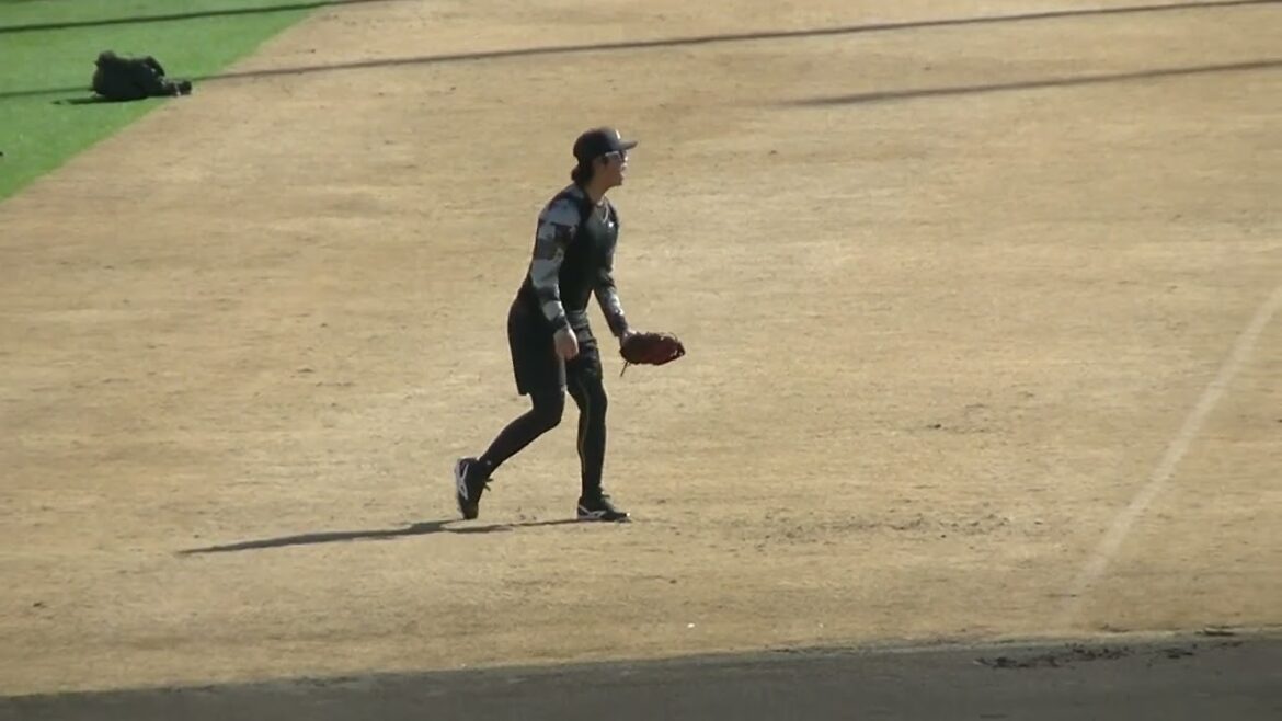 巨人自主トレ 菊田拡和がキャッチボールする〜ジャイアンツ球場 読売ジャイアンツ選手自主トレ2024年1月26日