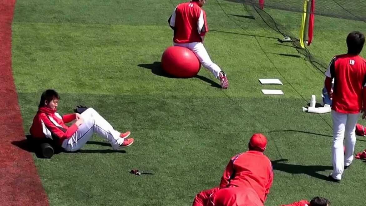 2012/04/08 カープ福井優也投手練習風景