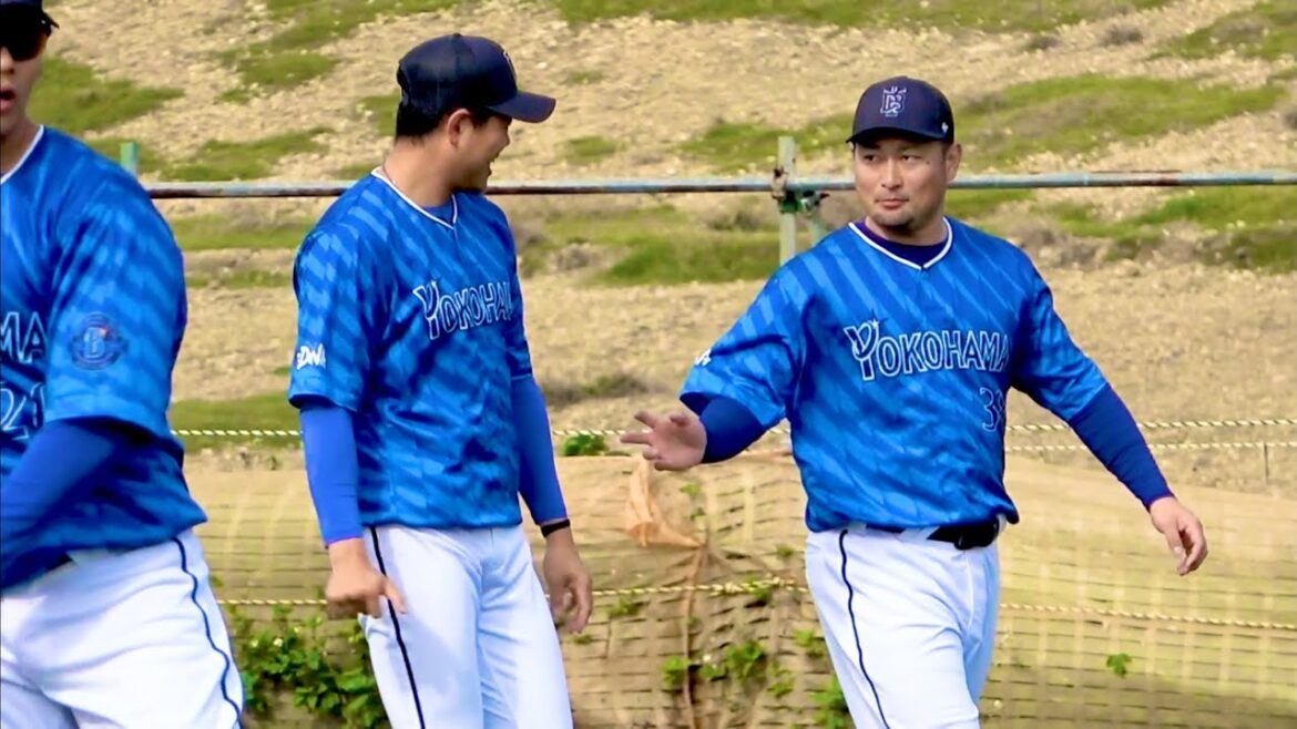 いつも一緒にいる2人w 新ユニフォームでの森唯斗と上茶谷大河 横浜DeNAベイスターズ 2024/2/6