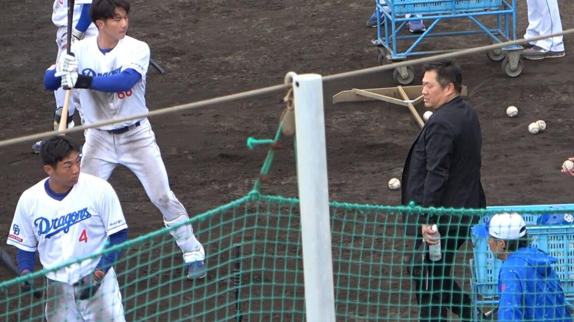 福永&鵜飼に熱心に打撃のアドバイスを送っていた山﨑武司さん！ (2024/02/07)