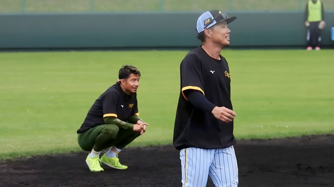 【愛のイジり連発】「草野球じゃないんだよ(笑)」ノックを受ける元チームメイトの糸原と原口にニッコニコでやじりまくる鳥谷臨時コーチ【阪神春季キャンプ】2024.2.7