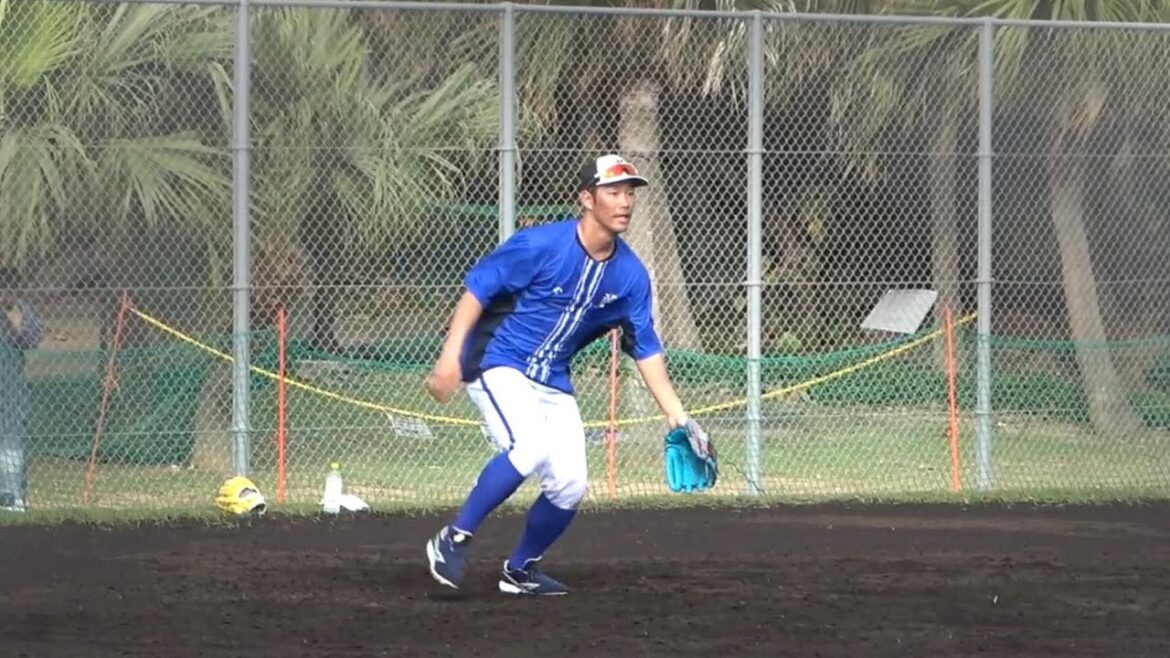 牧ちゃんと個別ノックを受ける京田陽太 by万永コーチ 横浜DeNAベイスターズ 2024/2/3