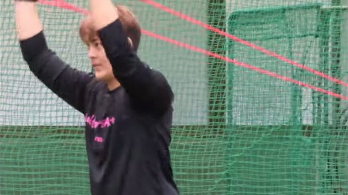 広島カープ九里亜蓮 キャンプ初日 室内練習 春季キャンプ2024.2.1