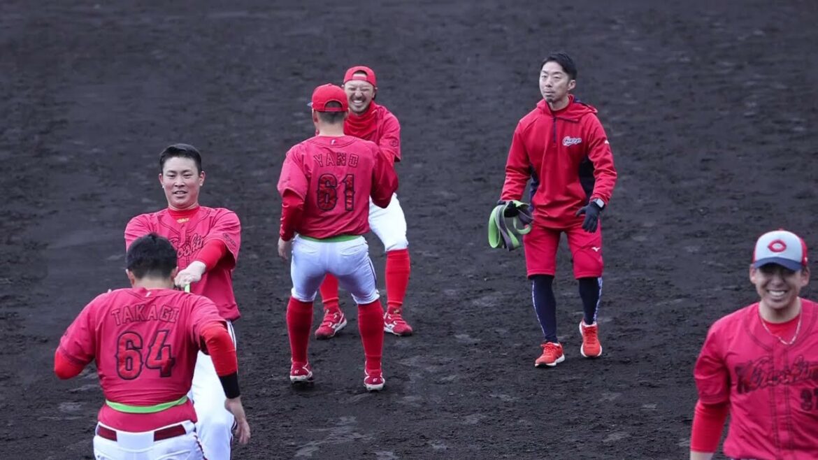 カープ日南キャンプ 菊池選手が🤣矢野選手を・・ 　がんばれ❗野手陣トレーニング　2024.2.4