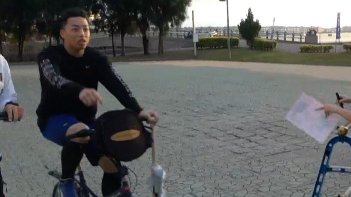 岡林勇希　ルーキー津田啓史　辻本倫太郎の先導で華麗に室内練習場を後にする　中日ドラゴンズ　2024/02/03