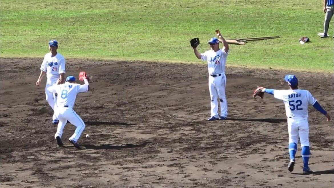 ノックでの大島のミスに盛り上がる選手たち（笑）2024年2月2日）
