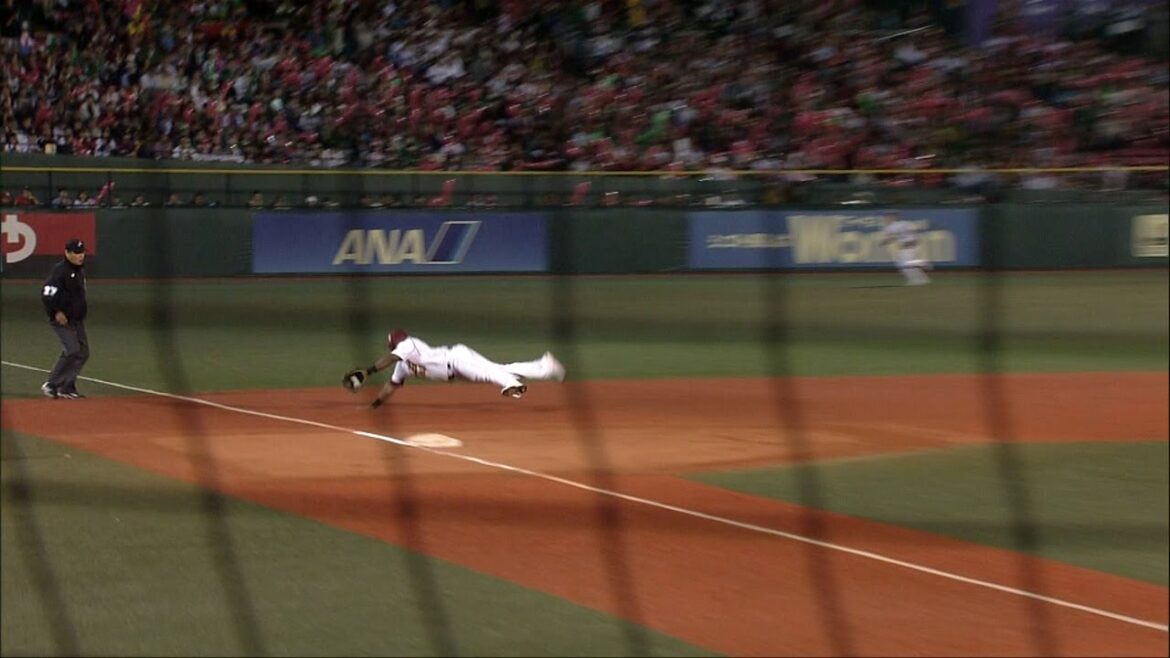 【プロ野球パ】巨漢・ウィーラーが三塁線の打球を好反応  2015/08/29 E-L