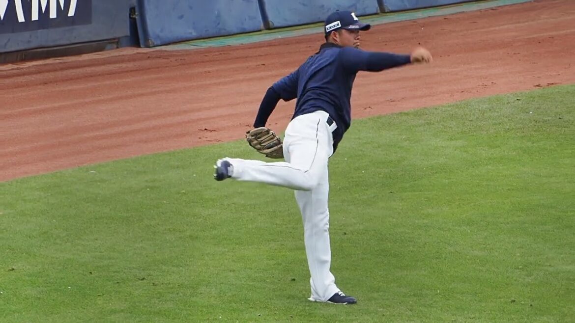 2023.04.08 北海道日本ハム-埼玉西武(鎌ヶ谷スタジアム) 豆田泰志 キャッチボール