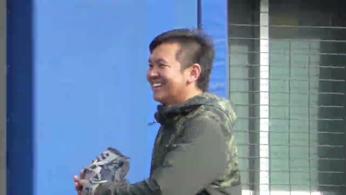 2022年1月　横浜DeNAベイスターズ 自主トレーニング  田中 健二朗選手・山﨑 康晃選手・入江 大生選手のノック練習