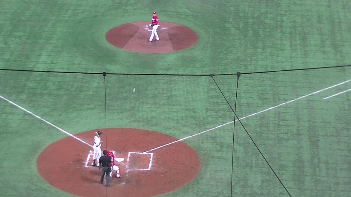 中田廉サンチェスを三振に【読売ジャイアンツ 対 広島カープ 2020年10月15日】