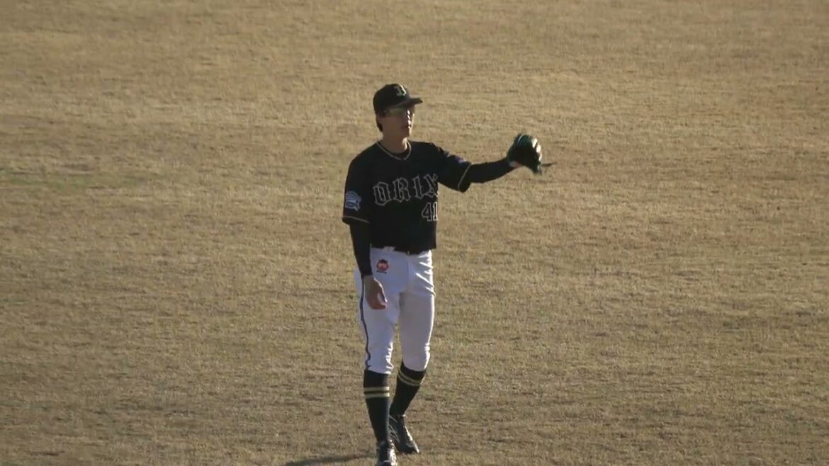 オリックスバファローズ 佐野皓大選手 守備開始前のキャッチボール 2022/3/15