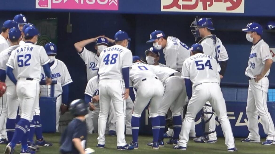 藤嶋健人、いつも通りのハイテンションも途中で円陣が始まってしまい消化不良のまま円陣に加わる（2022年6月1日）