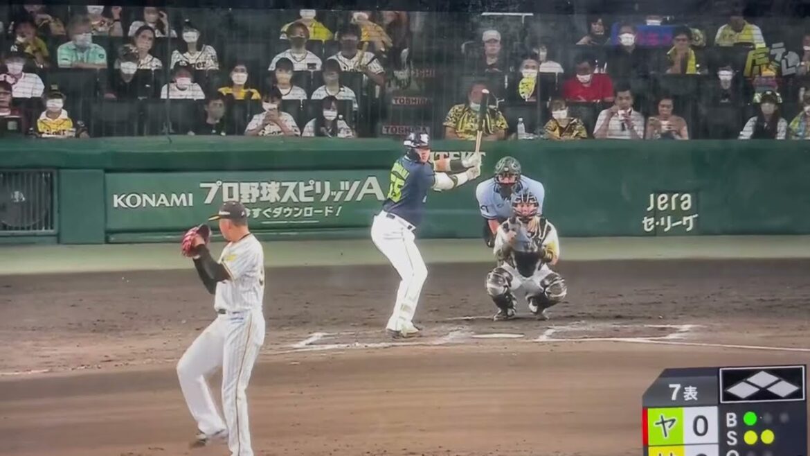 村上さん　流石です　20220731 首位攻防戦　阪神タイガース対ヤクルトスワローズ　村上宗隆　全打点ホームラン　3打席連発で阪神まさかの逆転負け　なんで9回と11回は申告敬遠しなかったんだろう🤔