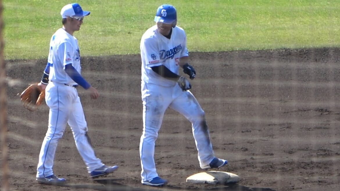 シート打撃で細川が田島から強烈な打球のツーベース！ (2024/02/15)