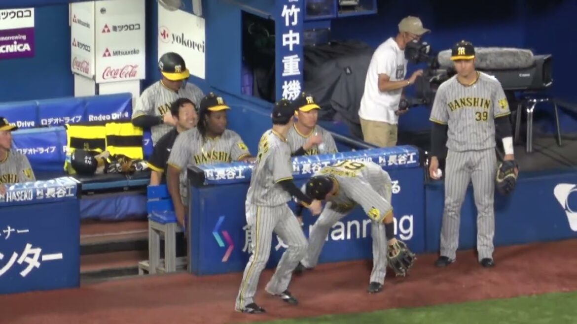 【大山悠輔】が投げたボールに自我が芽生える⁉ 選手の思い通りにならない球 現地映像