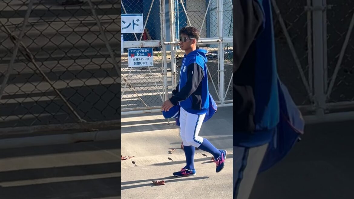 『おはよう』練習に向かう桑原将志 横浜DeNAベイスターズ 2024/2/22