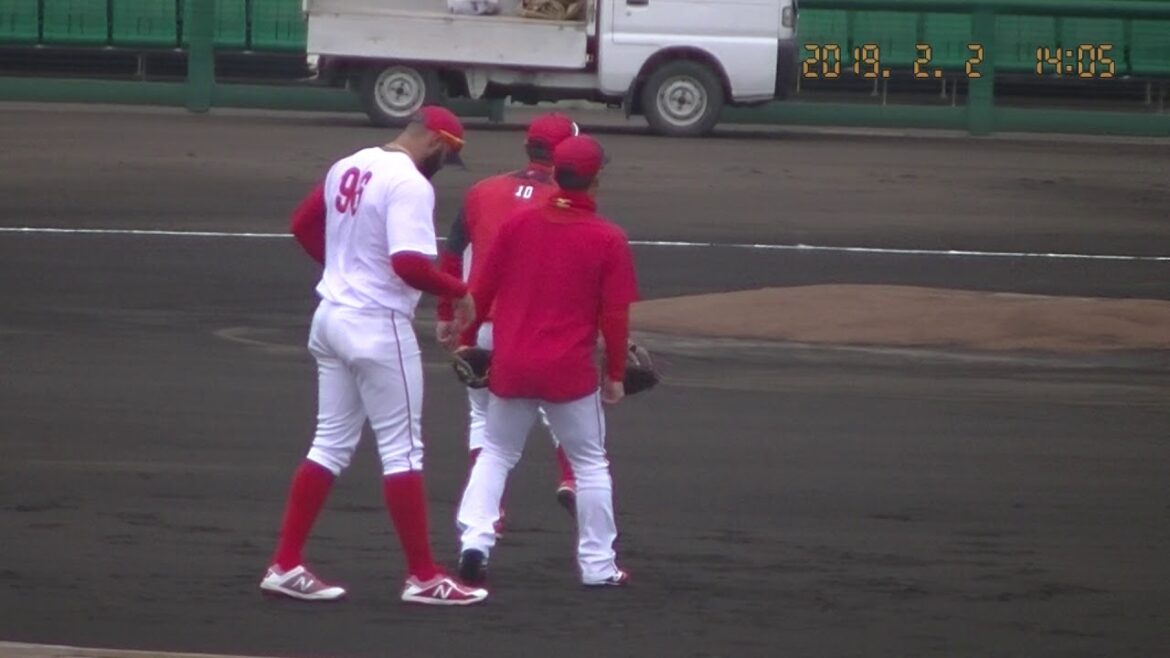 2019_0202.由宇カープ、野手陣ノック（１）