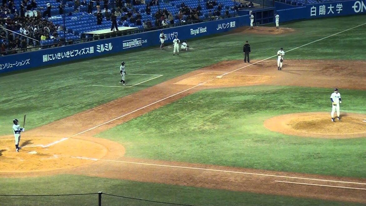 上原健太（明治大学）投手　2013年神宮大会