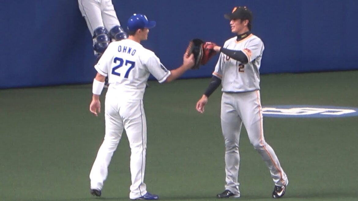 久々の再会を果たした元日ハム同僚の大野奨太と陽岱鋼 (2021/08/28)