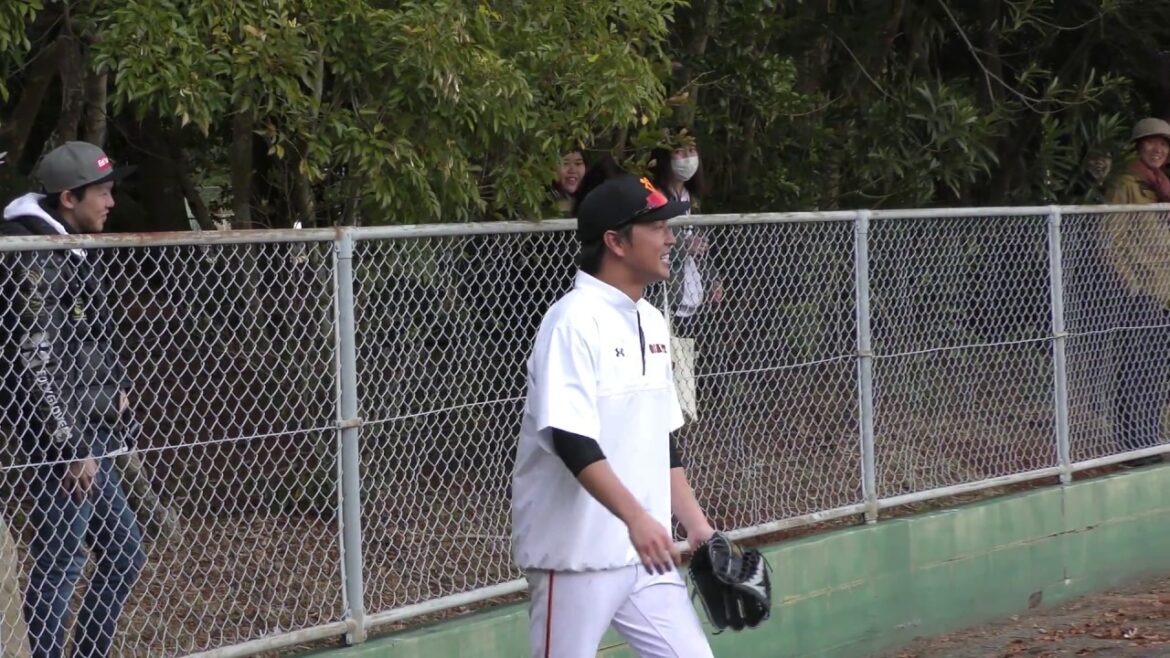 巨人・守備練習も楽しませてくれる長野久義さん　2018.2.2