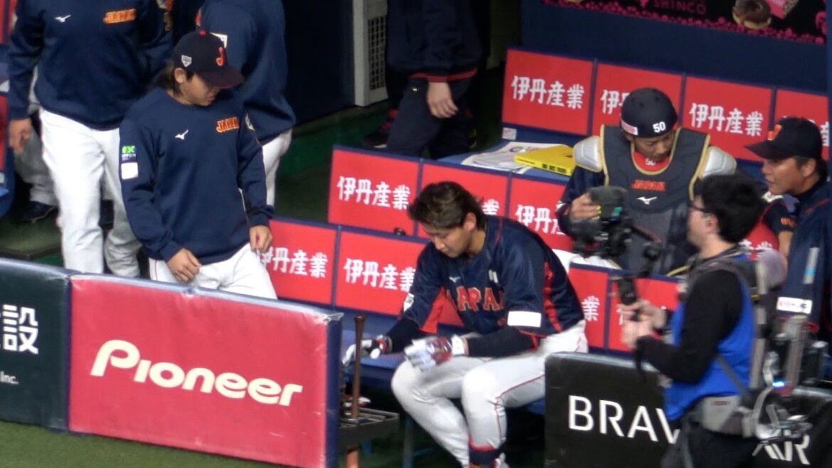 お母さんみたいに紅林をサポートする宮城大弥