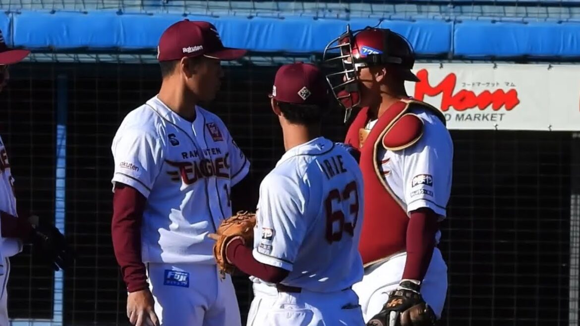突然タイムをかけてマウンド付近で捕手の堀内の胸をグラブで叩く則本。投手コーチも慌てて駆けつける【楽天 vs 日本ハム】2024.3.9