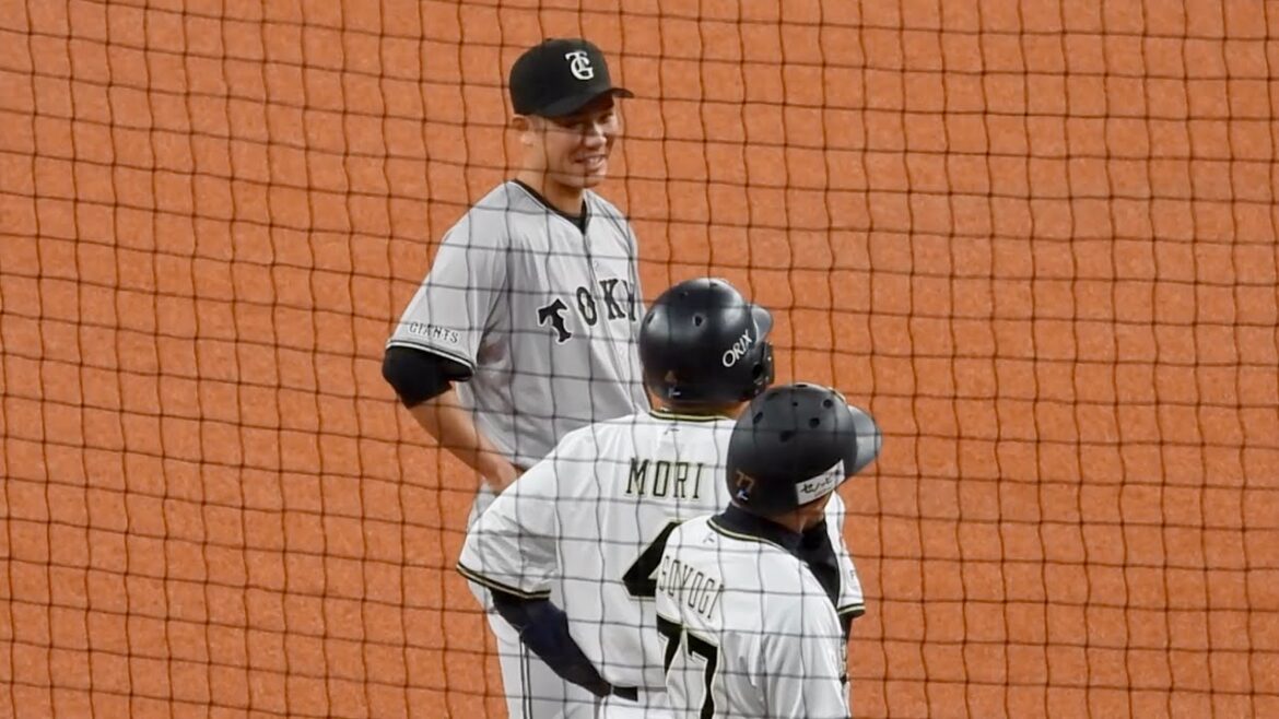 巨人戸郷を襲う森友哉!超強烈一撃でサード坂本勇人とニコニコ笑顔で対面【オリックス対巨人】オープン戦 2024年3月8日 巨人戸郷を襲う森友哉!超強烈一撃でサード坂本勇人とニコニコ笑顔で対面【オリックス対巨人】オープン戦 2024年3月8日