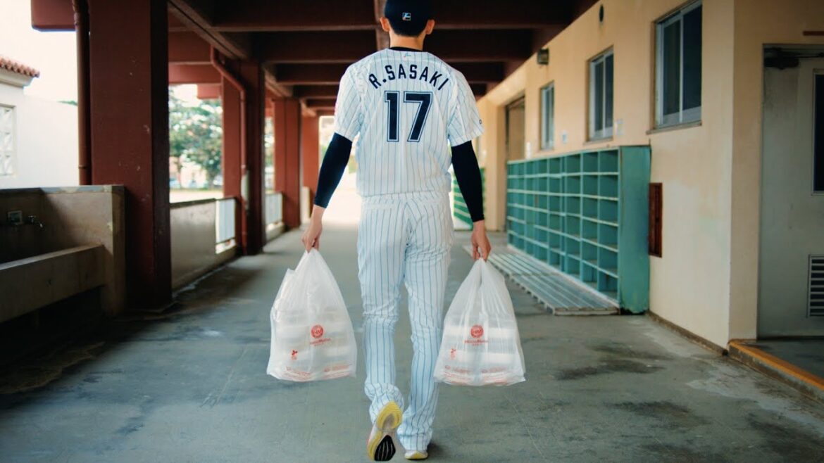 ほっともっと「サプライズな差し入れ」篇｜千葉ロッテマリーンズ 佐々木朗希選手出演 TVCM