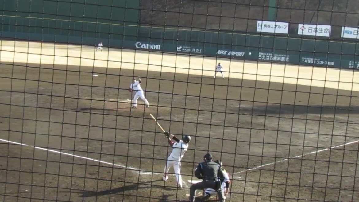 大江竜聖 増田陸のファインプレーなどで2アウトをとる（練習試合 読売ジャイアンツ対 尚武フェニックス2024年3月3日）