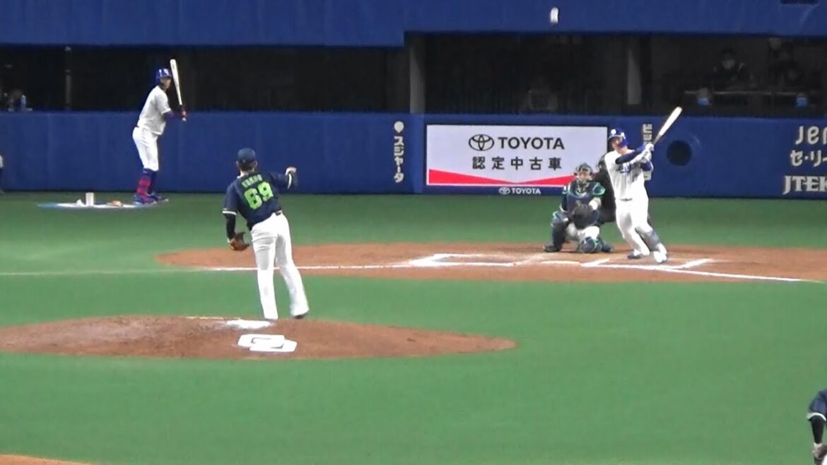 10/12 ９番柳裕也の２塁打