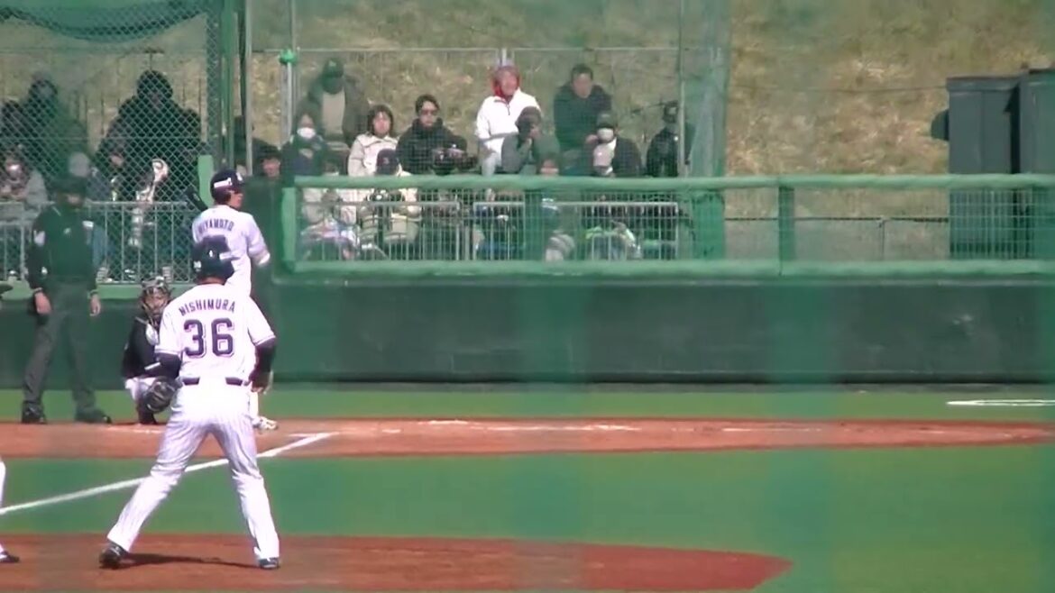 宮本丈の打球 上田希由翔 追いつくまでは良かったが2024年3月9日 春季教育リーグヤクルトスワローズ対 千葉ロッテマリーンズ