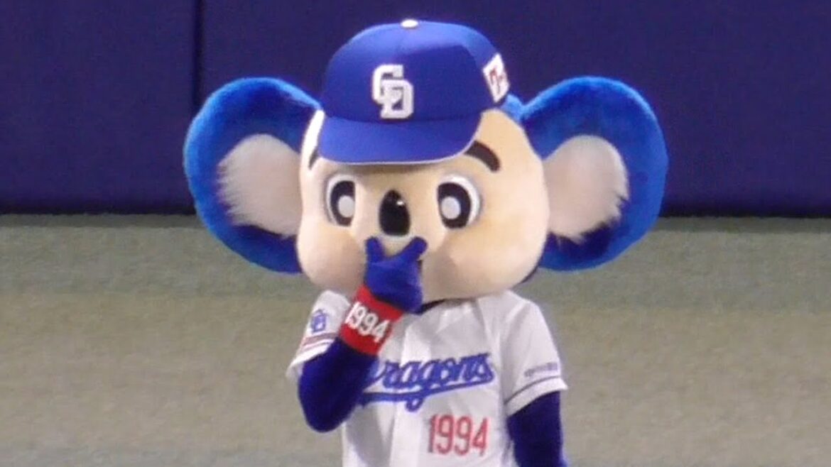 ドアラ　楽天スタメン発表の阿部ちゃんにドラゴンズ時代と同じ「ヒゲ」ポーズ　中日ドラゴンズVS東北楽天ゴールデンイーグルス　2024/03/20