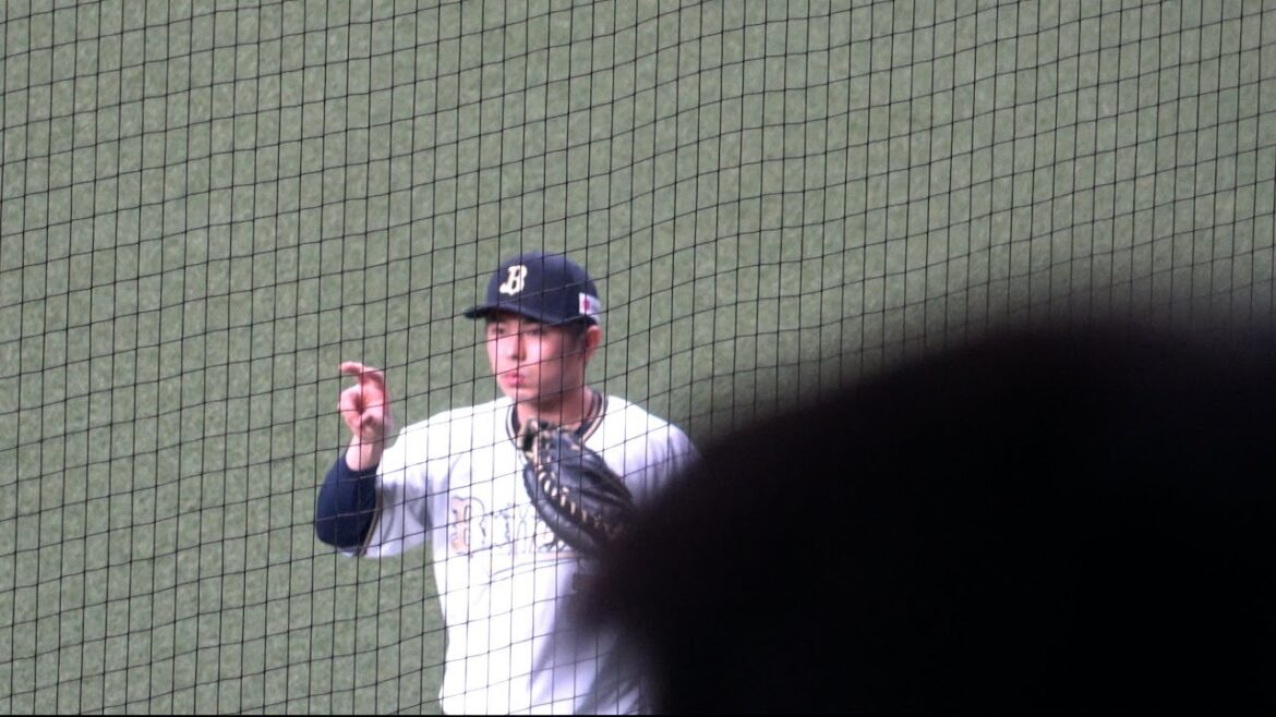 ボール交換したいのに全然気づいてもらえなくて、ボールボーイに頑張ってアピールする若月健矢