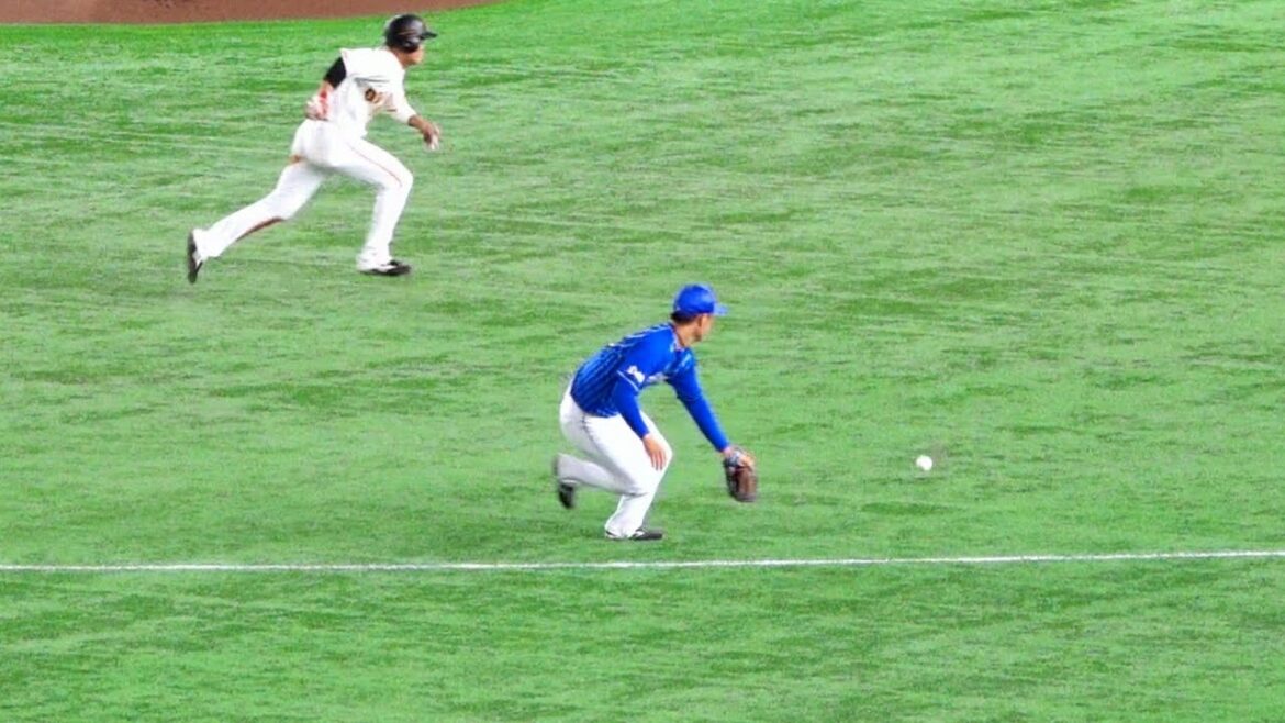 残念そこは大和！逆シングルから素早い送球への移行！2022/07/09 横浜DeNAベイスターズ ファインプレー