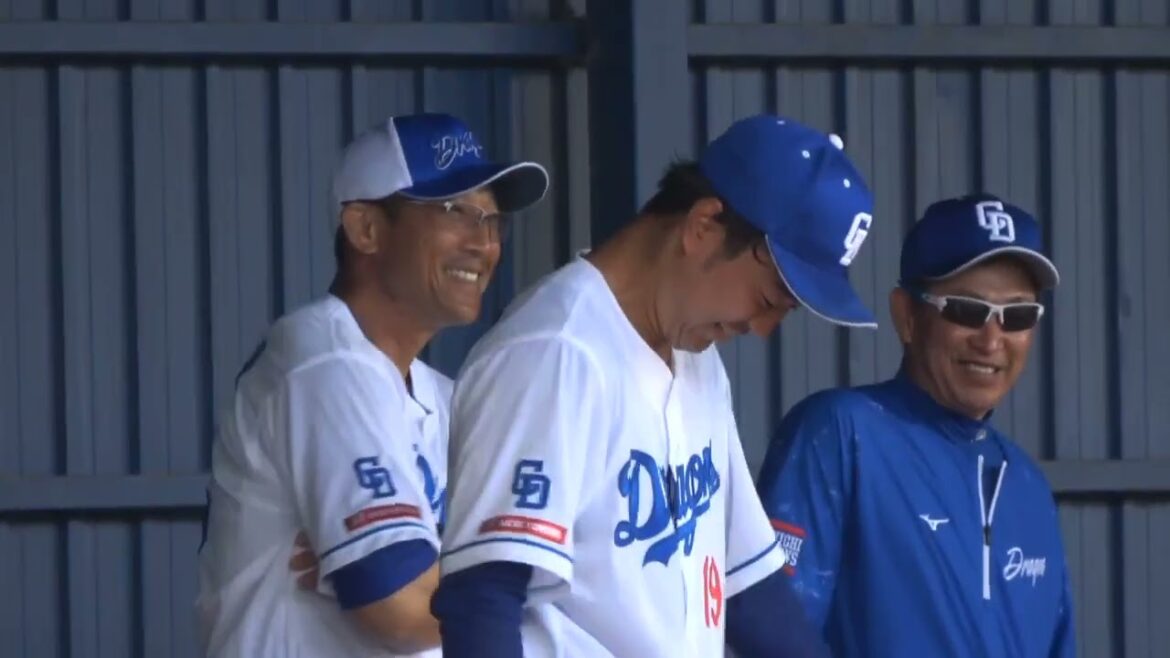 キャンプ4日目の髙橋宏斗のブルペン投球を見つめる立浪監督　現在のフォームがこちら　中日ドラゴンズ　2024/02/04