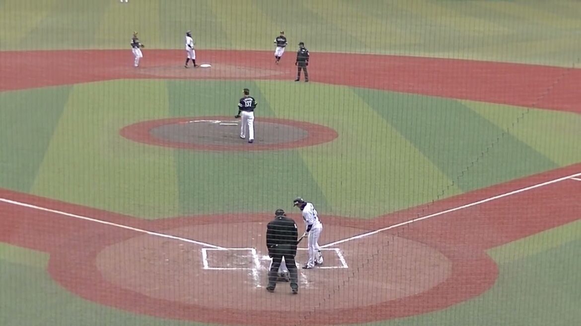 佐藤都志也ヒットでチャンスで小川龍成の場面（2024年3月8日 オープン戦 千葉ロッテマリーンズ対 福岡ソフトバンクホークス）