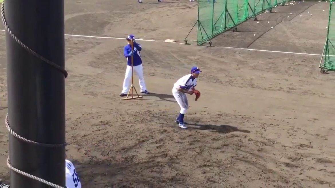 髙松渡　谷哲也　内野ノック　中日ドラゴンズ　春季キャンプ