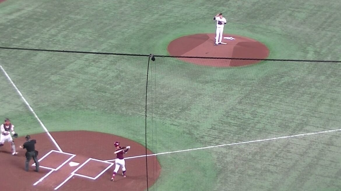 茂木栄五郎を三振にとる戸郷翔征【 読売ジャイアンツ対 楽天ゴールデンイーグルス2024年3月22日】