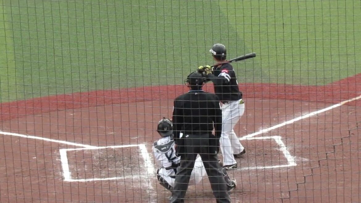 ホークス柳町達のバッティングフォーム［千葉ロッテマリーンズ対ソフトバンクホークス2024年3月8日］