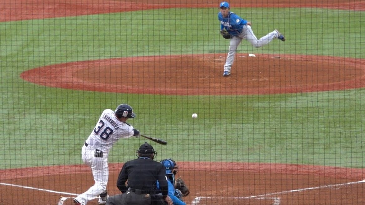 チャンスをモノに！北村拓己のピッチャーの頭上を越すセンターへの勝ち越しタイムリーヒット！ 東京ヤクルトスワローズvs北海道日本ハムファイターズ 2024/03/20