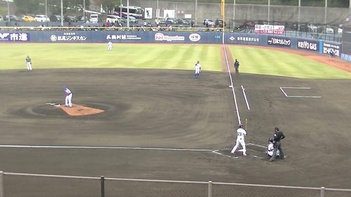 マリーンズ速水将大 ベイスターズ加藤大から四球を選ぶ【プロ野球12球団合同トライアウト2023年11月15日】