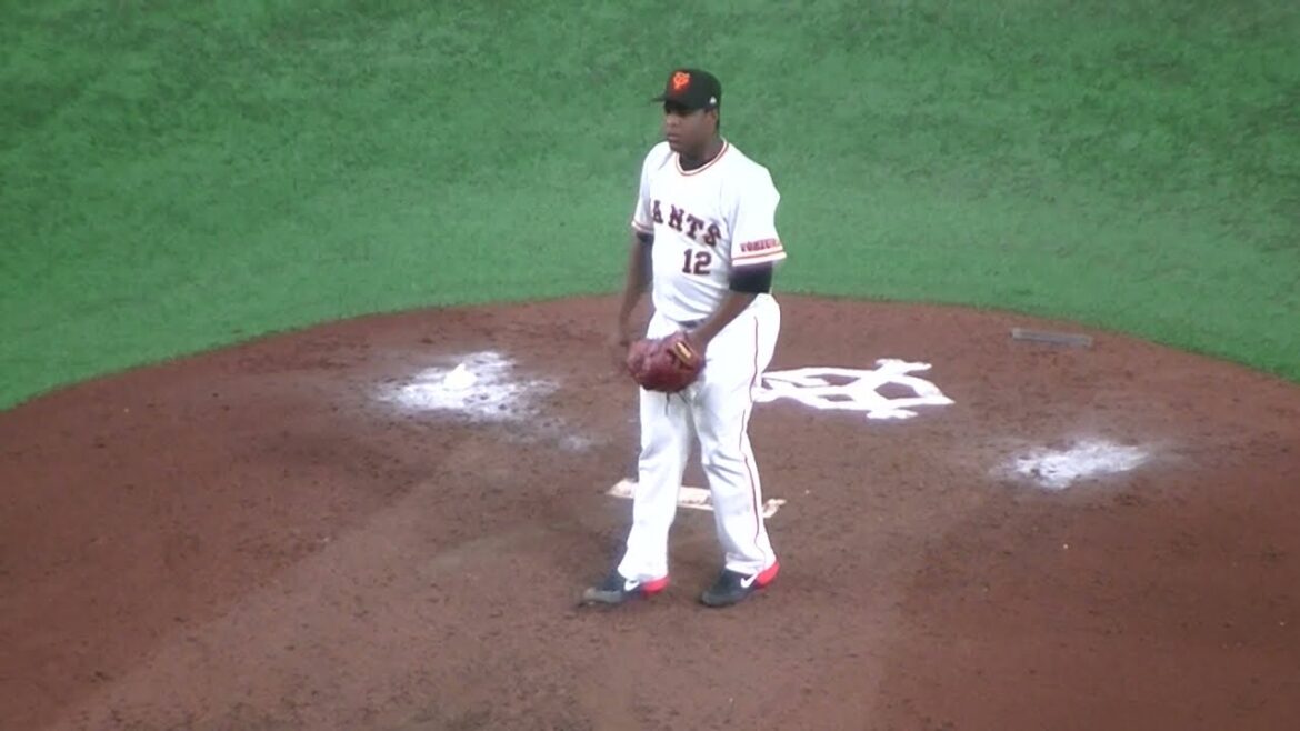 デラロサ　投球練習 【読売ジャイアンツVS中日ドラゴンズ2021/4/14】