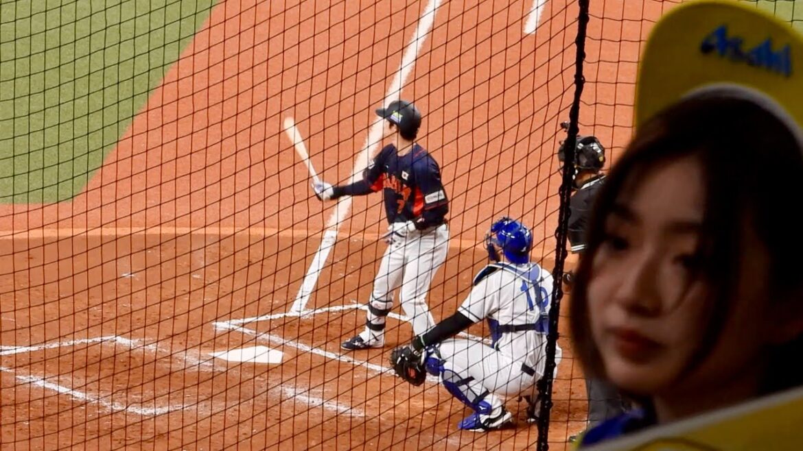 侍JAPAN応援　爆盛り上がり　対欧州代表戦　中野拓夢が痛烈逆方向２ベース炸裂　in京セラドーム大阪