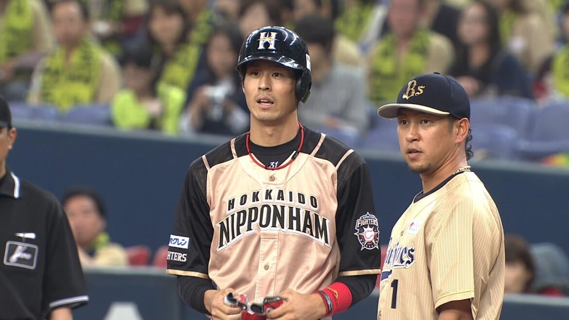 【プロ野球パ】“明大対決”岡大海VS山﨑福也　2015/04/05 Bs-F