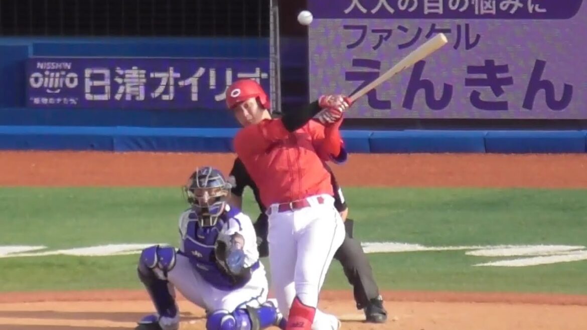 うちの4番をなめちゃあ困る！小園が申告敬遠で燃えた堂林翔太！8回一挙3得点ハイライト！2024年3月31日