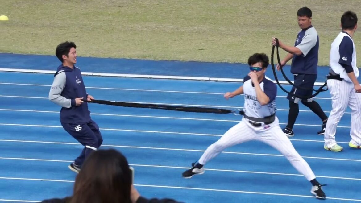 2023/2/21(火) ウェートトレーニング 木澤尚文(東京ヤクルトスワローズ) その1