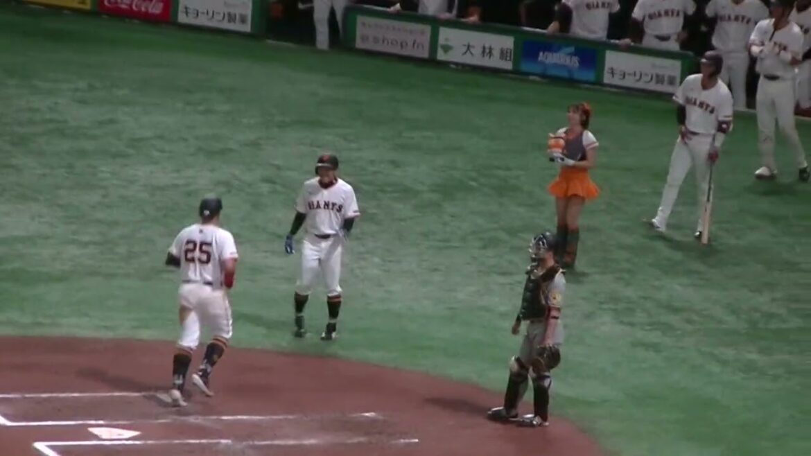 【ベンチも岡本和真も確信】打った瞬間の岡本和真2024年1号ホームラン【 読売ジャイアンツ対 阪神タイガース2024年3月30日】